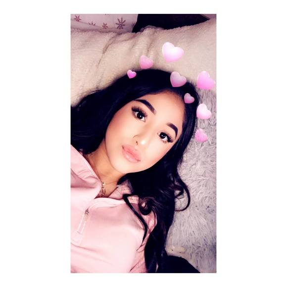erica_angeles_